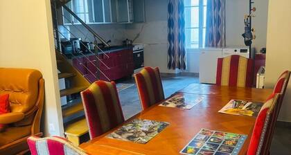 House 180 m2 and garden 600 m2 14 Sleeps maximum