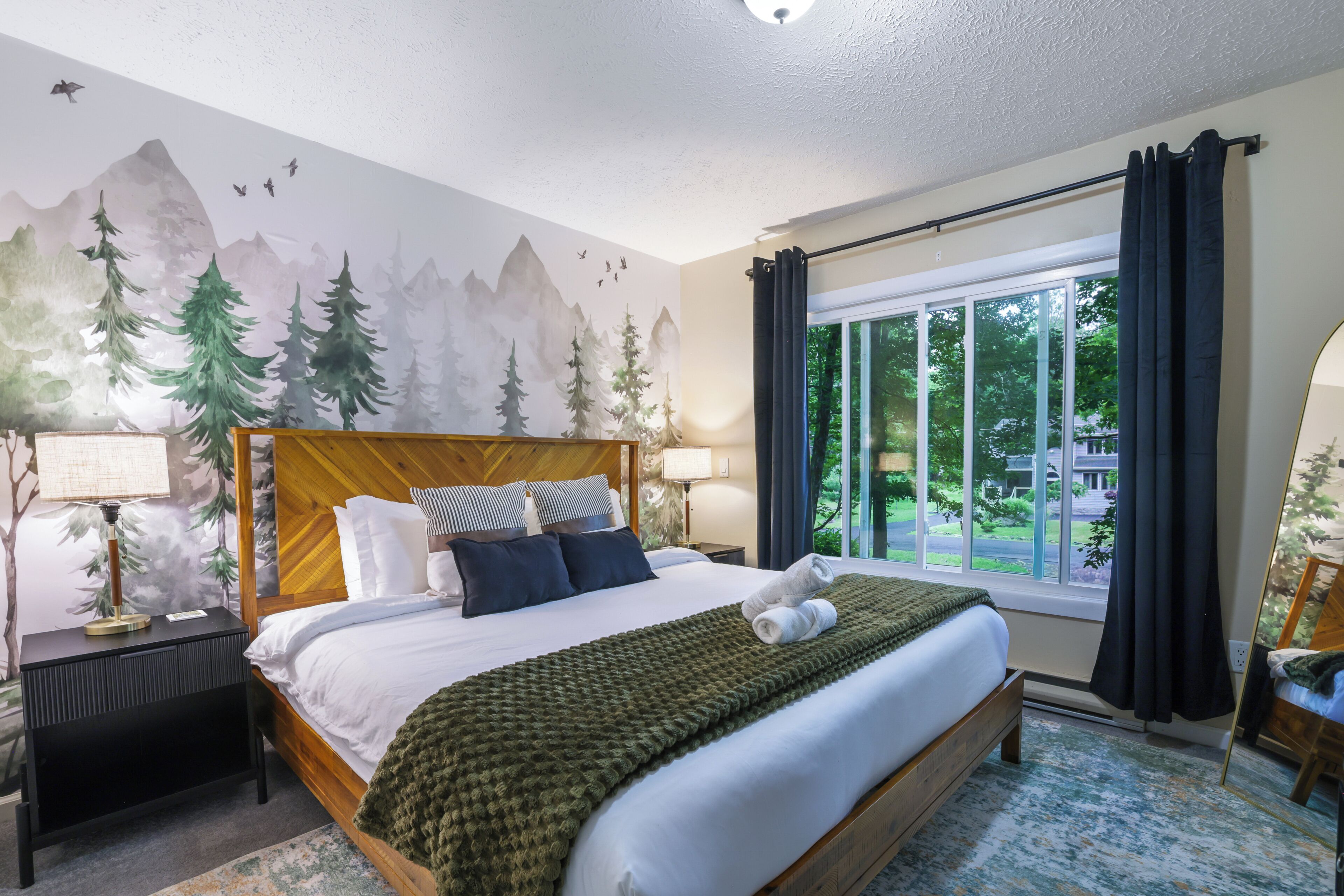5 Schlafzimmer, Schreibtisch, Bügeleisen/Bügelbrett, kostenloses WLAN