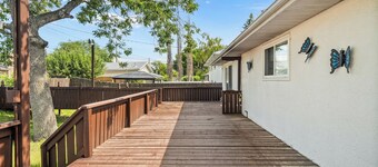 Luxury Home– Central Location, Close Downtown, Zoo& Stampede–100+Restaurants