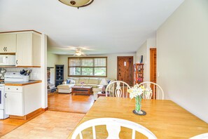 Interior - 6 Mi to Beach: Family Home in Little Compton! (Little Compton)