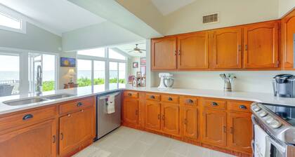 Family Home w/ Stunning Water Views in Tavares!