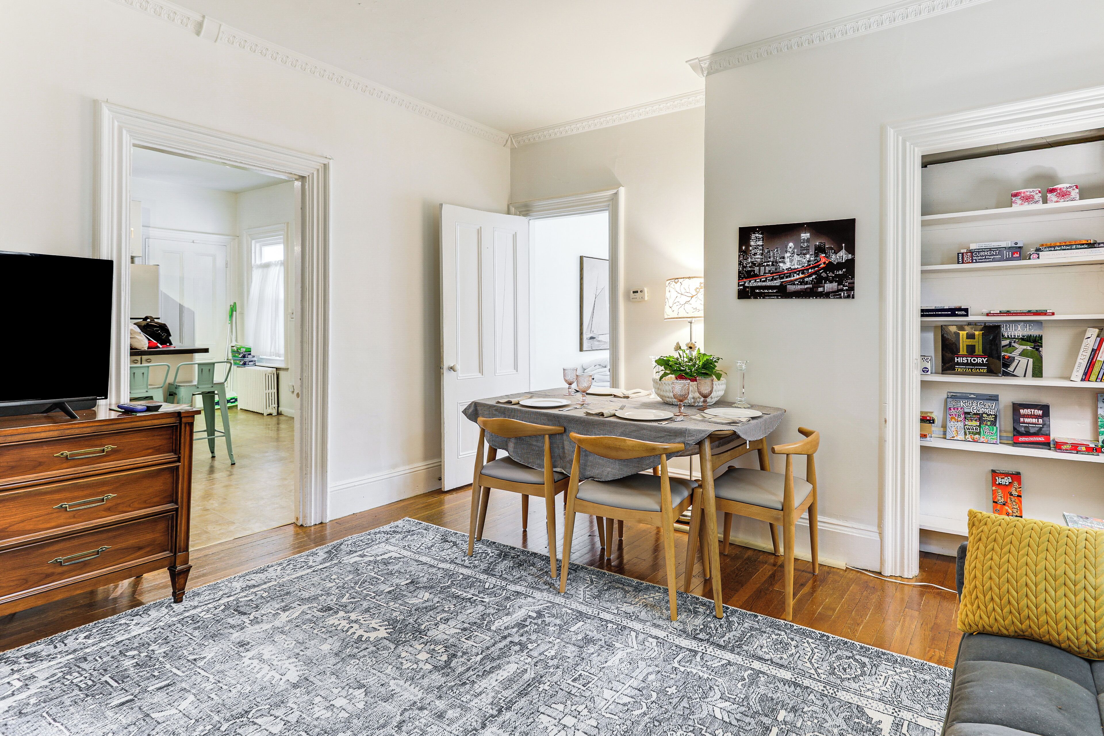 1 Mi To Needham Center Square: Pet-friendly Apt! - Waltham