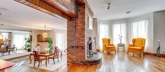2 Mi to Dtwn Pittsburgh: Family-Friendly Townhome!