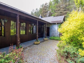 Exterior - Creag Bhalg (Ballater)