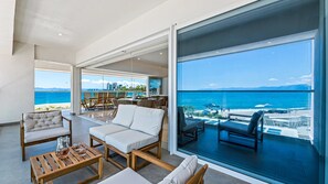 Appartement Deluxe, 3 chambres, vue plage | Balcon
