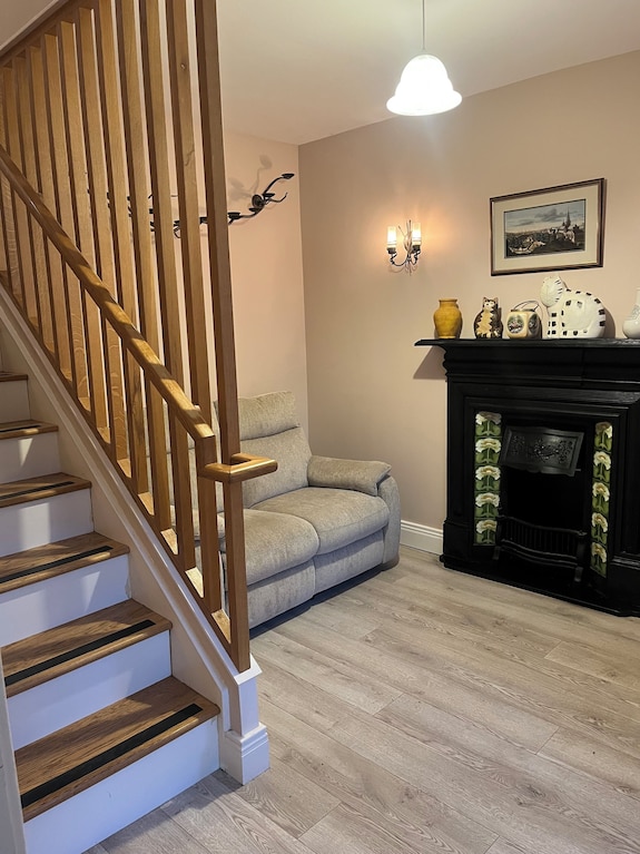 Beautiful 4 Bedroom Selfcatering Apartment In Silvermines - Nenagh