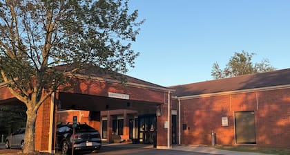 Stoughton Inn