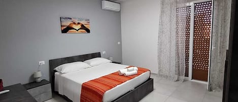 2 chambres, fer et planche Ă repasser, Wi-Fi, literie fournie