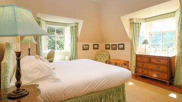 5 bedrooms, individually decorated, individually furnished, free WiFi