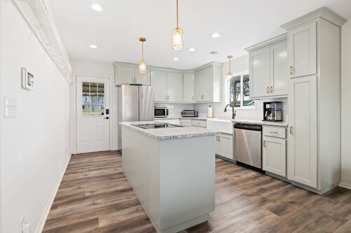 Pet-Friendly Farm Stay in Northwest Arkansas