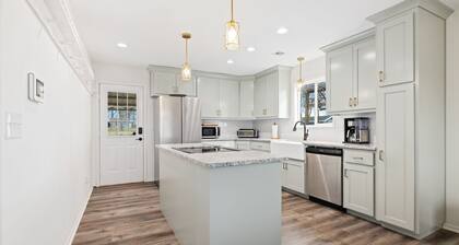Pet-Friendly Farm Stay in Northwest Arkansas