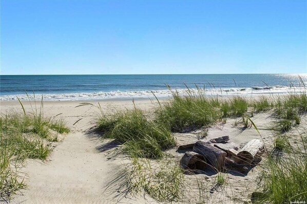Sun-loungers, beach towels