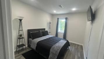 3 bedrooms, iron/ironing board, WiFi