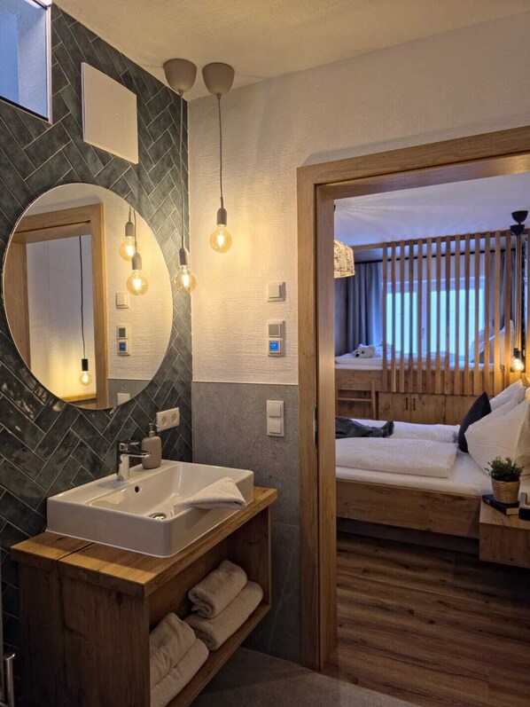 2 chambres, Wi-Fi, draps fournis