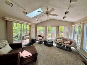 TV - The Big Blue House – Spacious Bryan Retreat w/Game Room & Dog-Friendly Yard (Bryan)