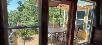 4 bed cabin in delightful Byrdstown with fitness room, WiFi, AC
Boat/trl parking