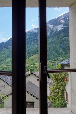 Interior - Enchanting 4-bedroom chalet in Mesocco (Mesocco)