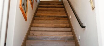 Unique 3-bedroom Barndominium in historic Hamilton with WiFi, AC