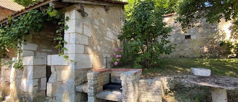 Enceinte de lâhĂ©bergement