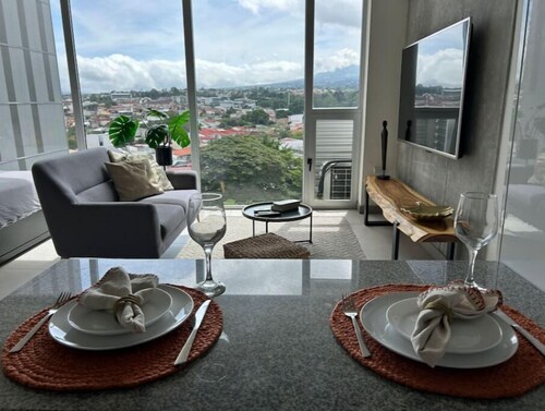 Relaxing loft in the heart of the city AC/Wifi