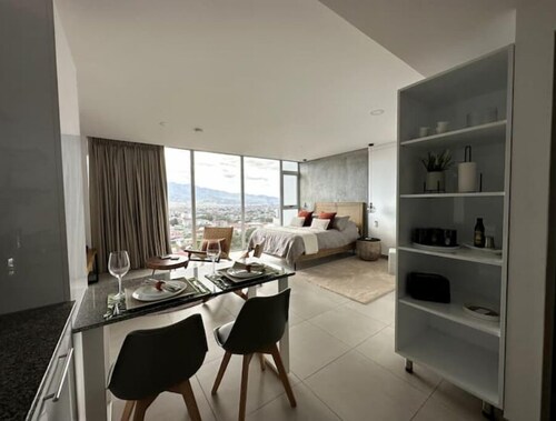 Smart loft in the heart of the city, A/C and Wi-Fi