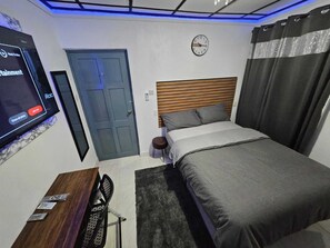 4 bedrooms, WiFi, bed sheets