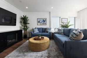 TV connectée, cheminée