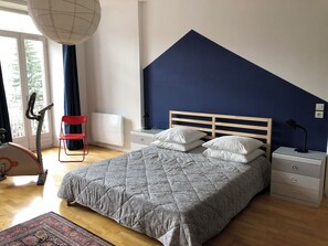 3 bedrooms, iron/ironing board, WiFi - Apartment in a Mexican villa in the center of Barcelonnette, heart of the Alps (Barcelonnette)