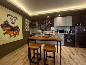 Microwave, oven, dishwasher