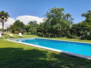 Outdoor pool - Casa Maínha Solar Minhoto Century XVII with private pool  (Panóias)