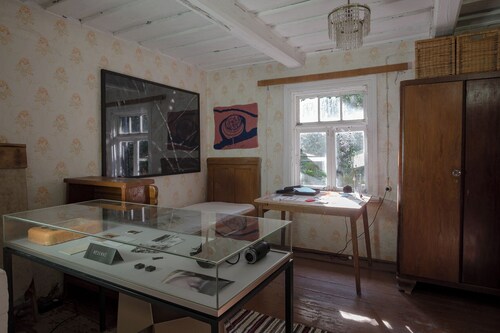 Retreat House / privat sauna / natural pond to swim / no neighbours / lake / sea