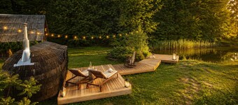 Retreat House / privat sauna / natural pond to swim / no neighbours / lake / sea