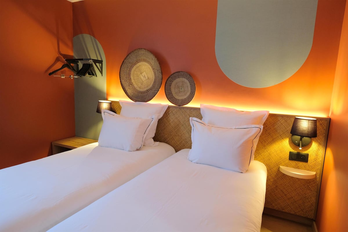 Chambre Standard, 2 lits une place, non-fumeurs | Chambres insonorisées, fer et planche à repasser, Wi-Fi gratuit