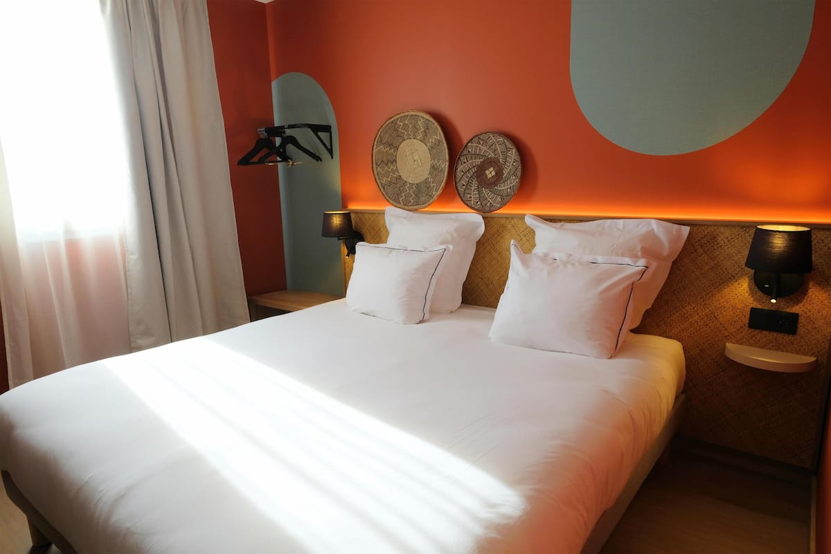 Standard Room, 1 Queen Bed, Non Smoking