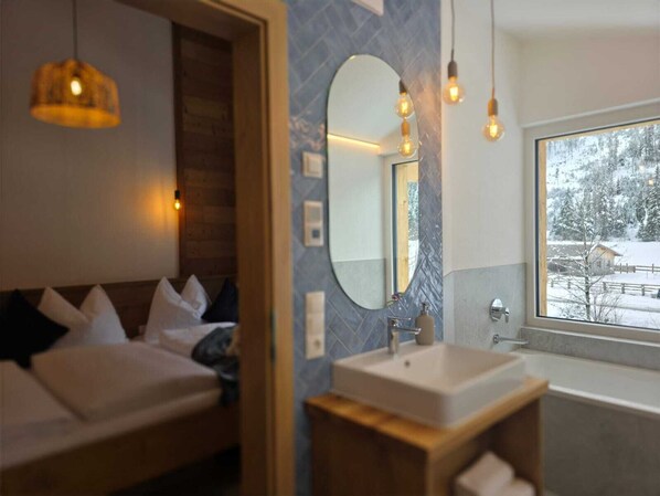 2 chambres, Wi-Fi, draps fournis