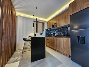Microwave, stovetop