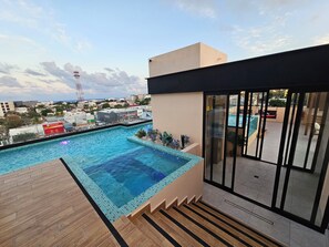 Pool - Beach shelter. (Playa del Carmen)