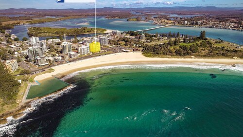 Ebbtide 8 on Forster Main Beach