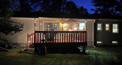 Catskills Getaway: 3BR Retreat w/ Media Room, Near Casino, Bethel Woods & More!