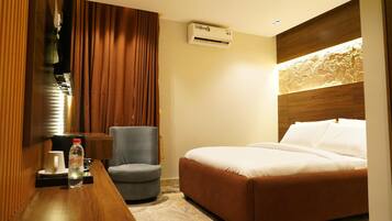 Standard Single Room, Golf View