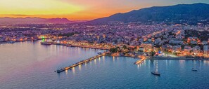 1 bedroom, desk, Internet - Kalamata City Nest Ypapanti Cozy Bright Getaway (Kalamata)