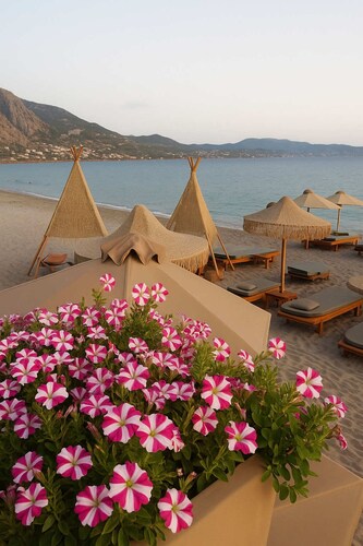Kalamata City Nest Ypapanti Cozy Bright Getaway