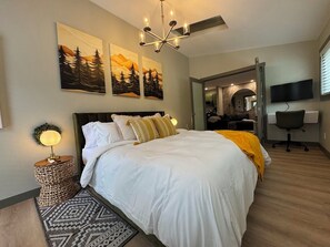Escritorio, wifi gratis, ropa de cama y accesible en silla de ruedas