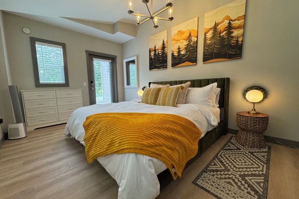 2 bedrooms, desk, free WiFi, bed sheets