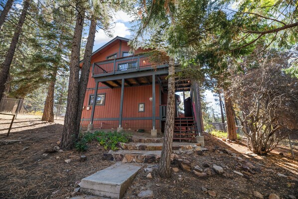 Front of property - Silver Rays (Big Bear Lake)