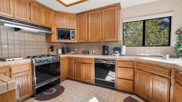 Ấm điện, lò nướng bánh mì