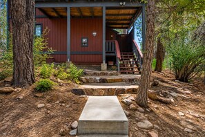 Exterior - Silver Rays (Big Bear Lake)