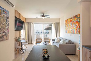 Smart TV - Modern 1BR Bucerías Condo w/ Balcony, Pool, Gym & Beach 1 Block Away (Bucerias)