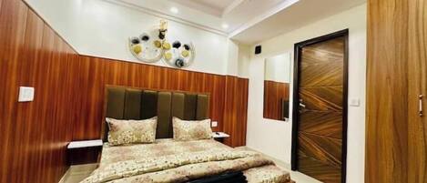 1 bedroom, WiFi, bed sheets