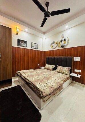 1 bedroom, WiFi, bed sheets